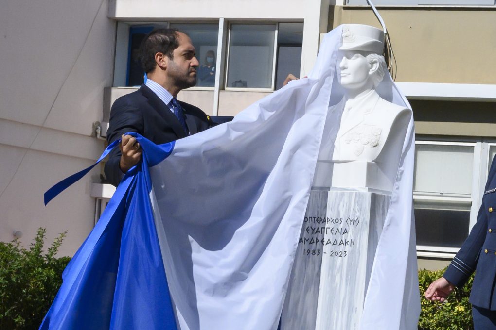 Παρουσία Γιάννη Κεφαλογιάννη στην Τελετή Αποκαλυπτηρίων Προτομής της Υποπτεράρχου (ΥΝ) Ευαγγελίας Ανδρεαδάκη