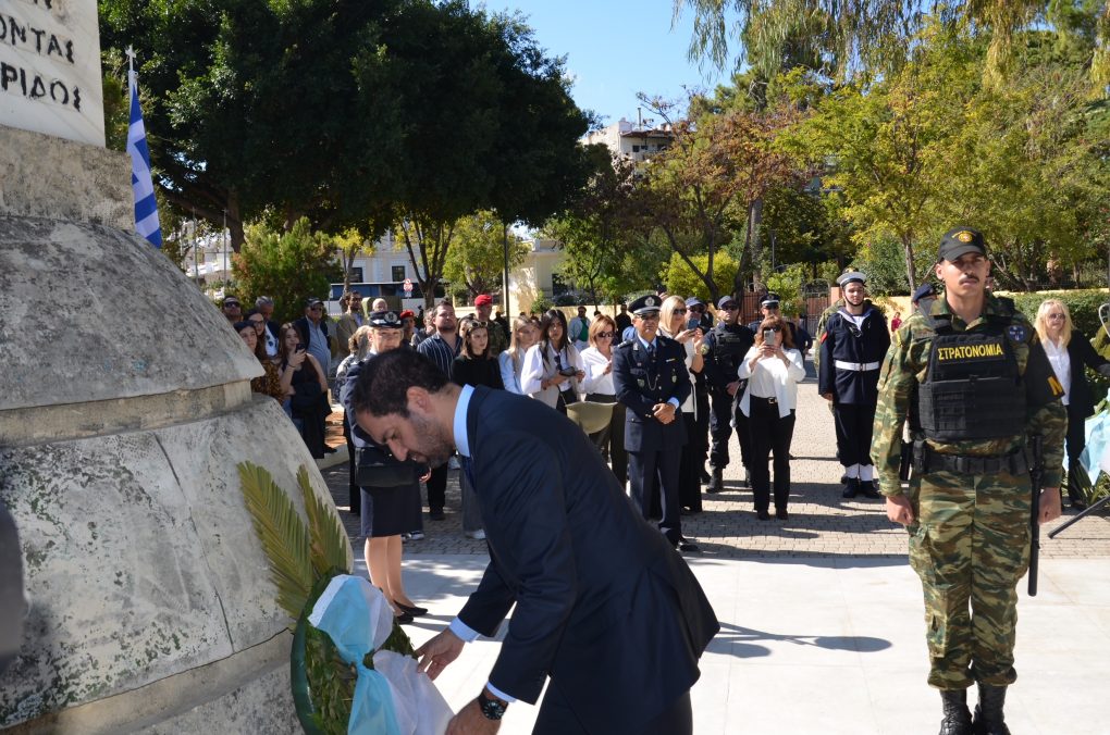 Ο ΥΦΕΘΑ στις εκδηλώσεις εορτασμού της Εθνικής Επετείου της 28ης Οκτωβρίου στα Χανιά