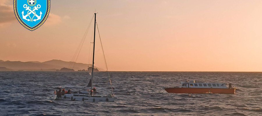 Επιχείρηση διάσωσης 11 ατόμων από Ι/Φ σκάφος στην Πάρο (βίντεο)