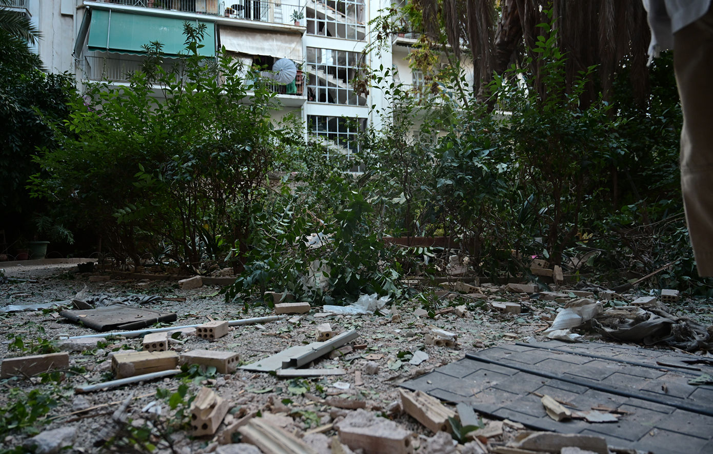 Σε πυροδότηση αυτοσχέδιου μηχανισμού οφείλεται η χθεσινή έκρηξη στους Αμπελόκηπους