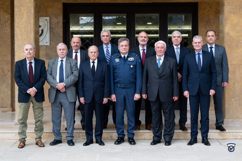 Ετήσια Ενημέρωση Επίτιμων Αρχηγών ΓΕΑ