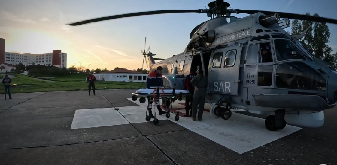 Super Puma της Πολεμικής Αεροπορίας, εκτέλεσε αποστολή διάσωσης ενός τραυματία στη Γαύδο (βίντεο)