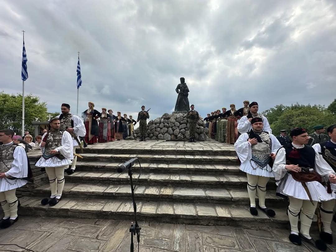 Επέτειος Ολοκαυτώματος της Ηρωικής Πόλης Νάουσας: Τιμή και Μνήμη