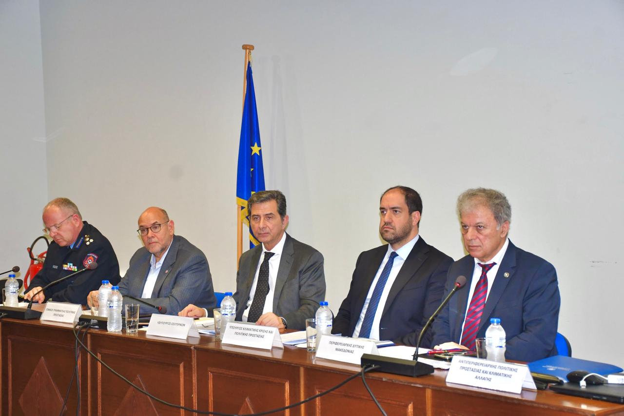 Σχεδόν διπλάσιο αριθμό drones και αυξημένες δυνάμεις πυρόσβεσης στην Κεντρική Μακεδονία, ανακοίνωσε ο Γ.Κεφαλογιάννης