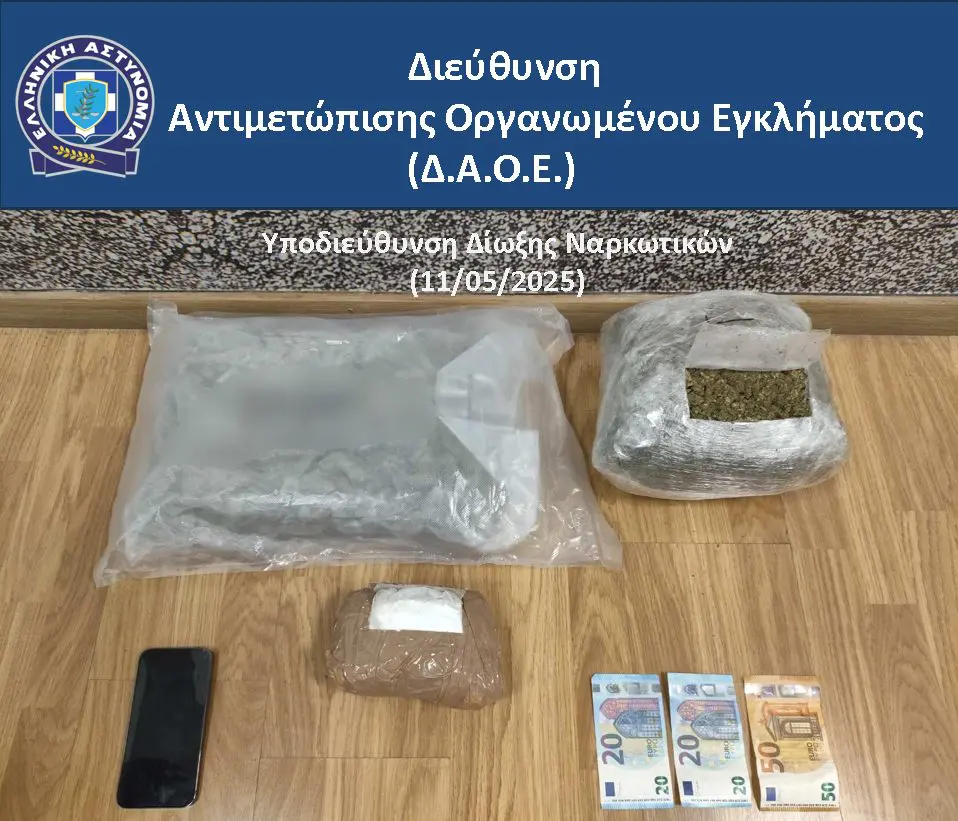 Σπείρα διακινούσε κοκαΐνη και κάνναβη υδροπονικής καλλιέργειας στην Αττική