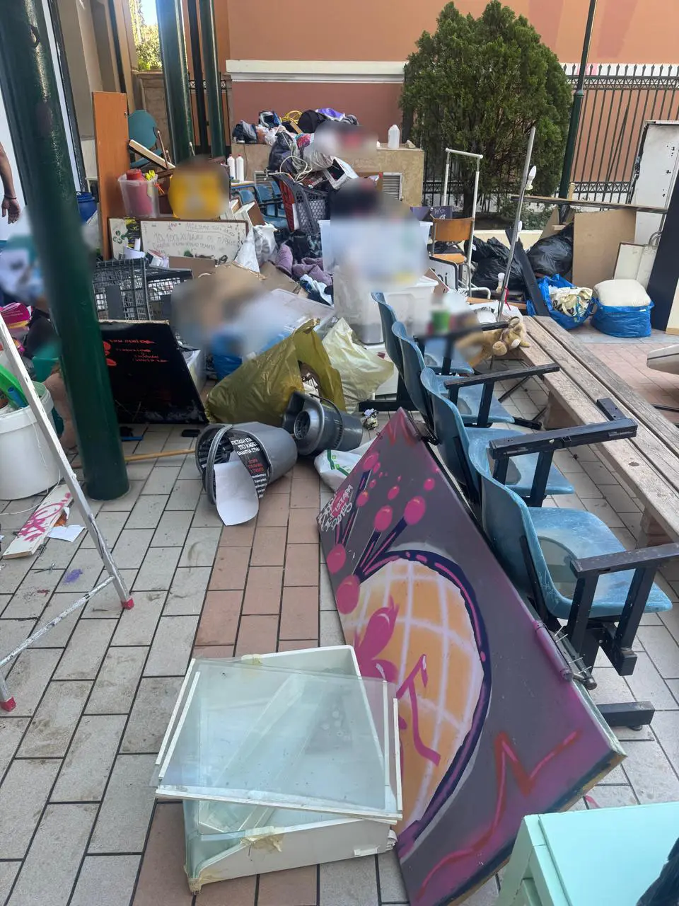 Νέα έρευνα σε υπό κατάληψη χώρο στο κτίριο της Νομικής Σχολής του Ε.Κ.Π.Α. (βίντεο)