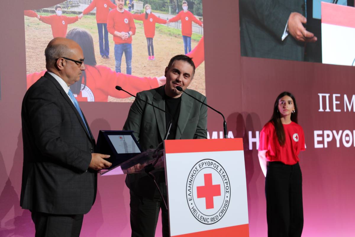 Ο Ε.Ε.Σ. και ο Μιχάλης Χατζηγιάννης συνεργάζονται για την ενδυνάμωση του εθελοντισμού στην Ελλάδα