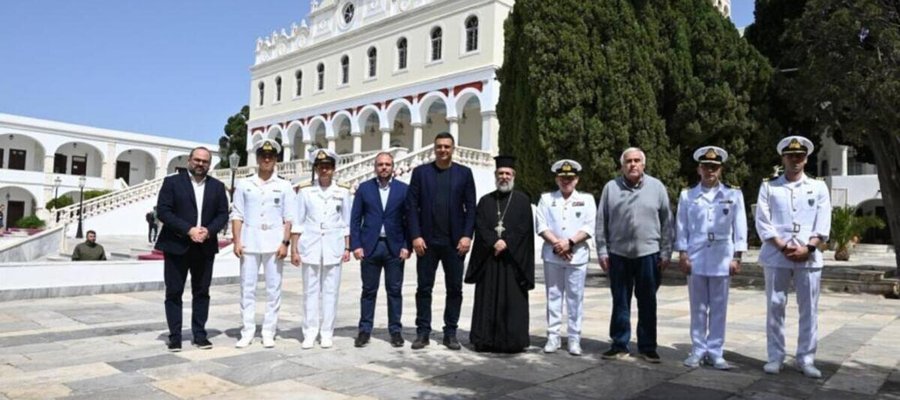 Βασίλης Κικίλιας από Τήνο: «Δημοπρατείται έργο (master plan) 2,5 εκατομμυρίων ευρώ για την αναβάθμιση του κεντρικού λιμένα της Τήνου»
