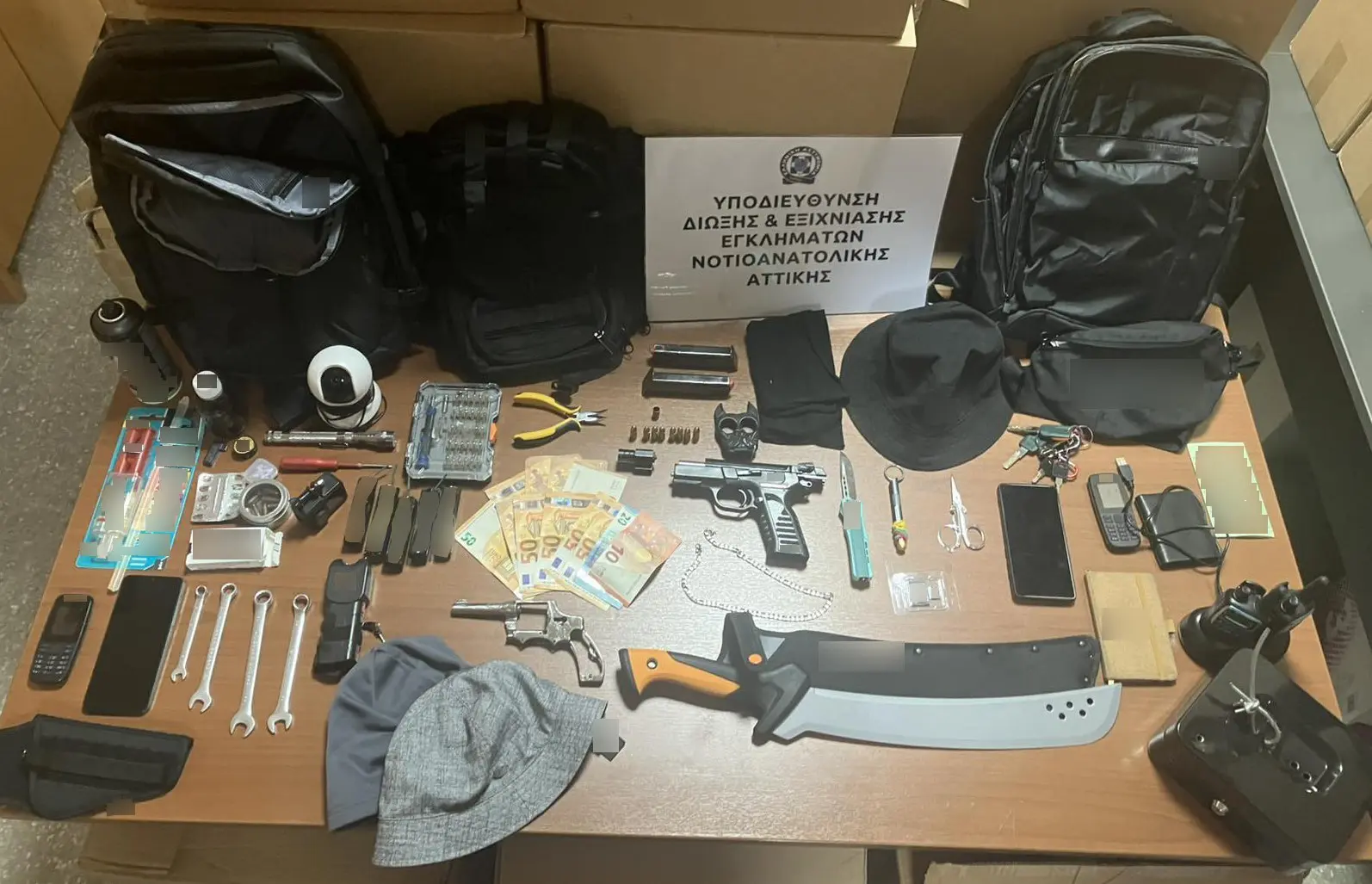 26χρονος έκλεβε χρηματοκιβώτια από εταιρία στη Γλυφάδα