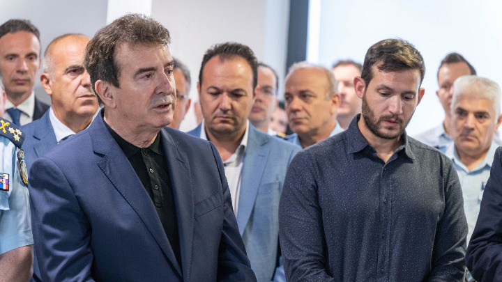 Μ. Χρυσοχοΐδης: «Στη μνήμη των θυμάτων τρομοκρατίας παίρνουμε κουράγιο και δύναμη να συνεχίσουμε το έργο μας»