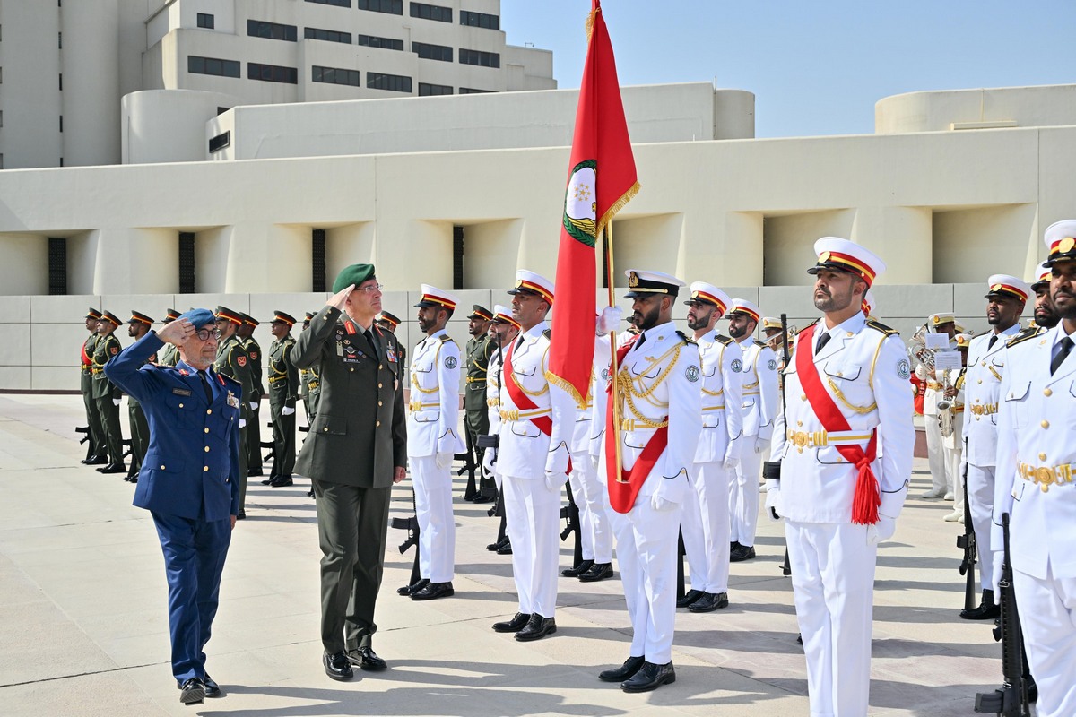 Επίσημη Επίσκεψη του Αρχηγού ΓΕΕΘΑ στα Ηνωμένα Αραβικά Εμιράτα