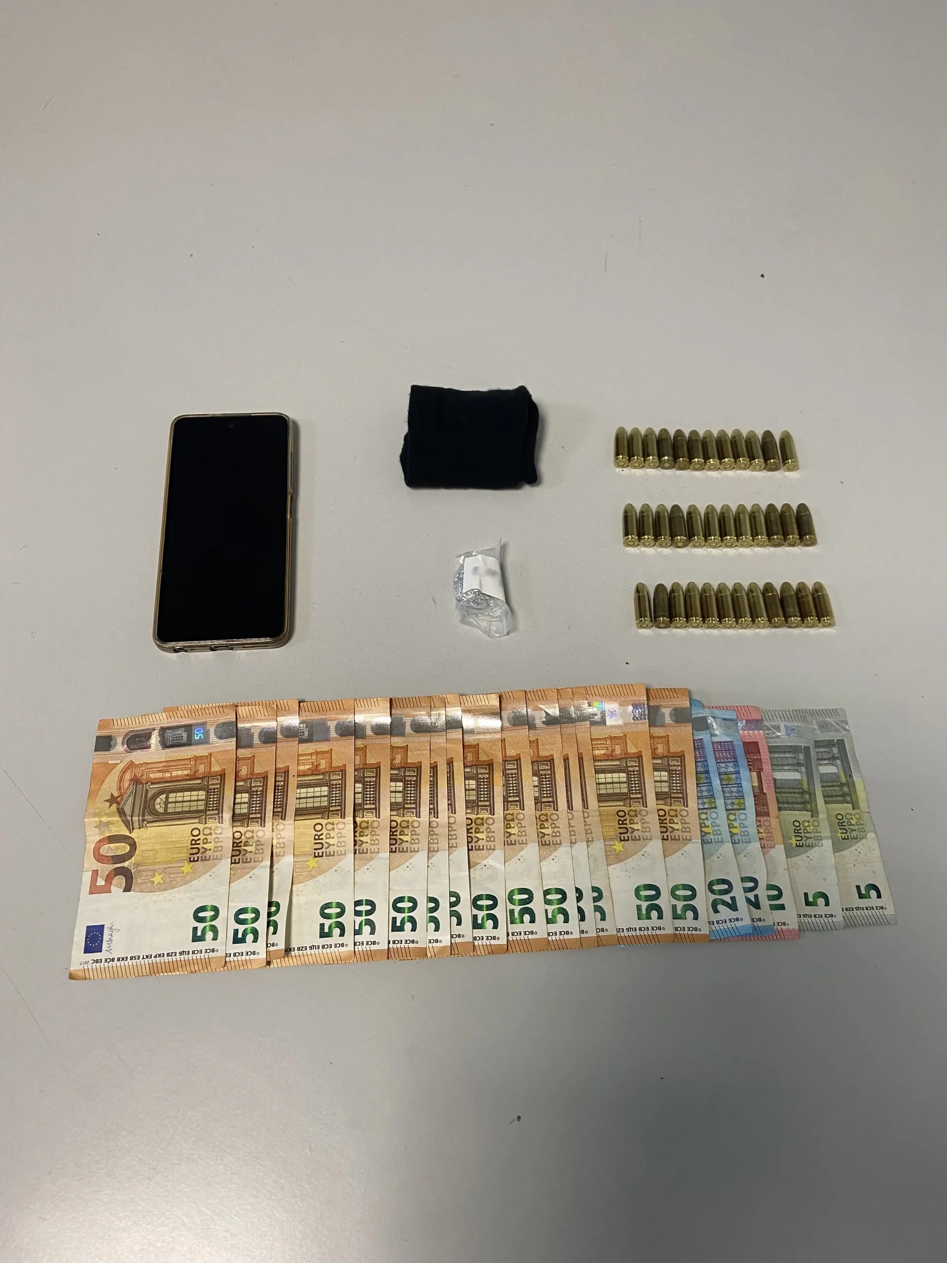 Έρευνες και συλλήψεις υπηκόων Τουρκίας