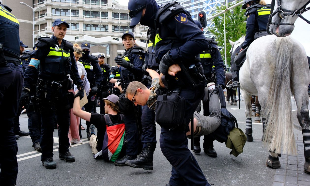 200 συλλήψεις σε διαδήλωση εναντίον της συνόδου του NATO στη Χάγη