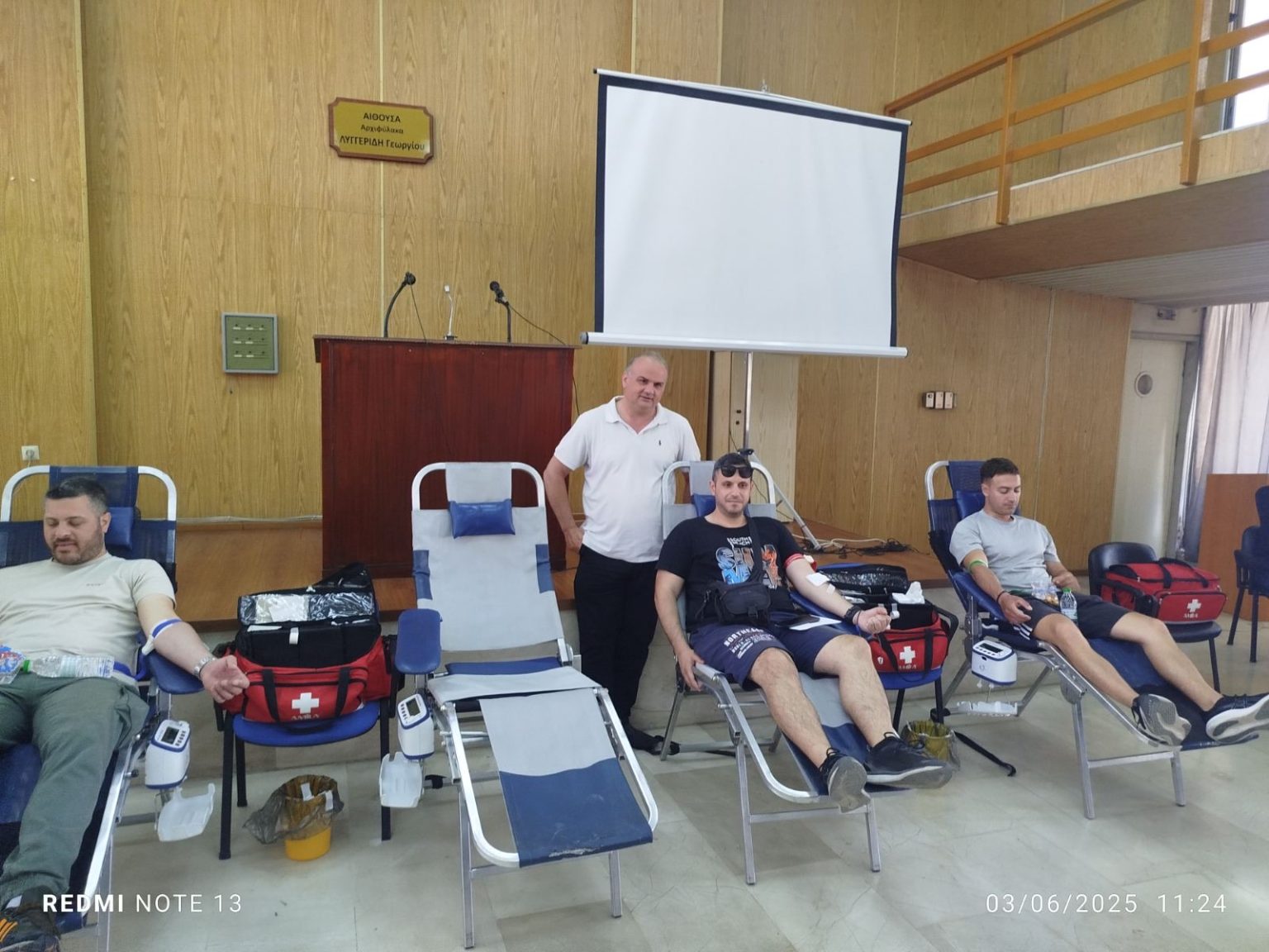 Μεγάλη συμμετοχή των αστυνομικών στην αιμοδοσία που διοργάνωσε η Ε.ΑΣ.Υ.Α. στη Διεύθυνση Αστυνομικών Επιχειρήσεων Αττικής