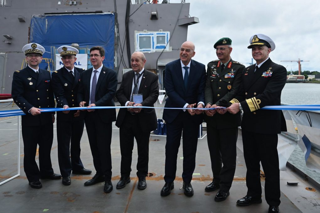 Παρουσία Νίκου Δένδια στην τελετή καθέλκυσης της Φ/Γ «ΦΟΡΜΙΩΝ», στη Λοριάν της Γαλλίας