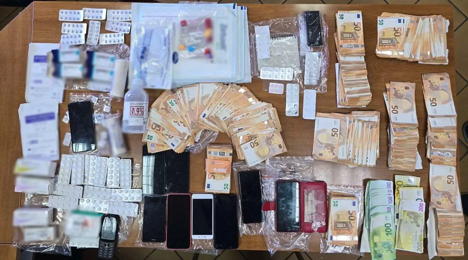 Εγκληματική οργάνωση εξαπατούσε τις υγειονομικές επιτροπές ΚΕ.Π.Α. με σκοπό την παράνομη χορήγηση αναπηρικών επιδομάτων (βίντεο)