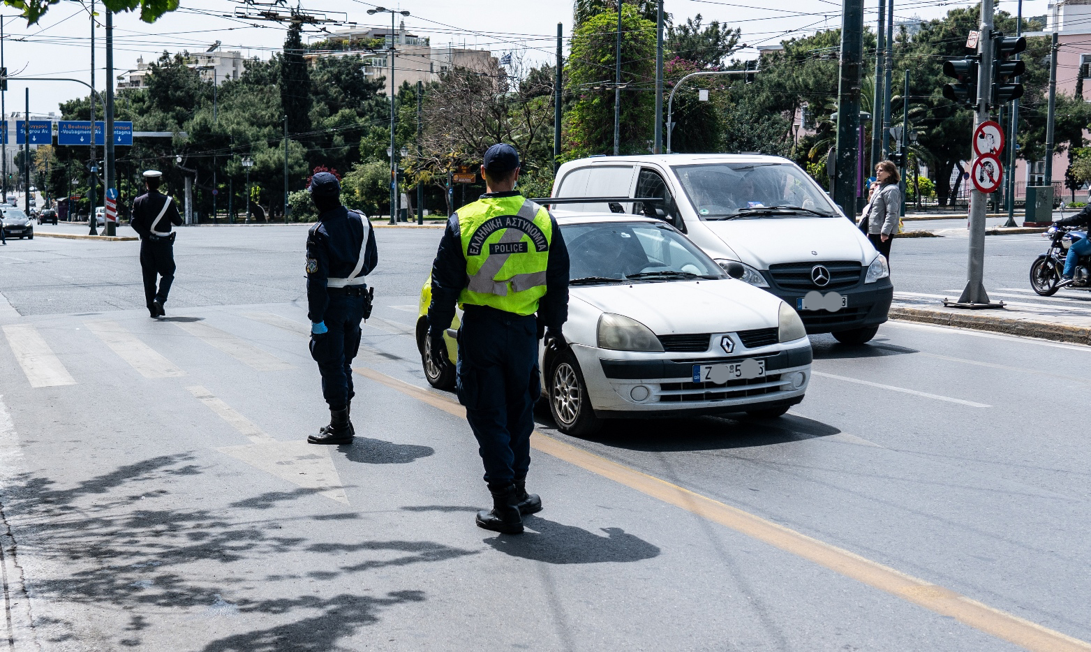 Σε στενό κλοιό οι οδηγοί- Τι “φέρνει” ο νέος Κ.Ο.Κ.