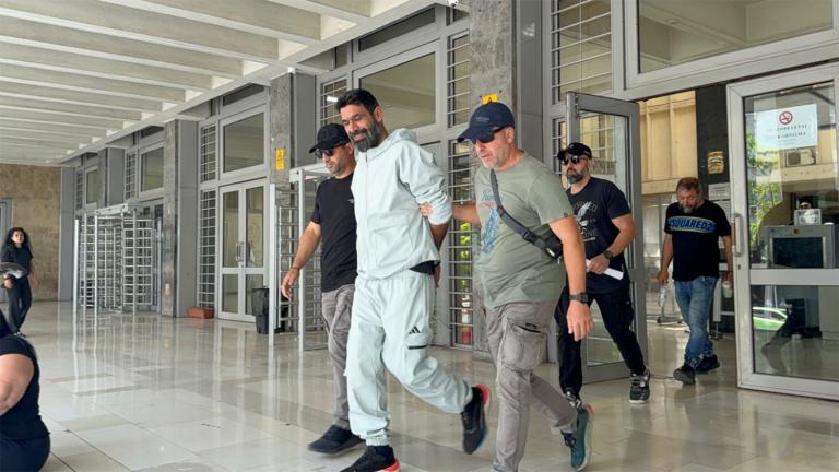 Προθεσμία για να απολογηθεί πήρε ο Τούρκος που συνελήφθη για τους πυροβολισμούς εναντίον στελεχών της ΕΥΠ