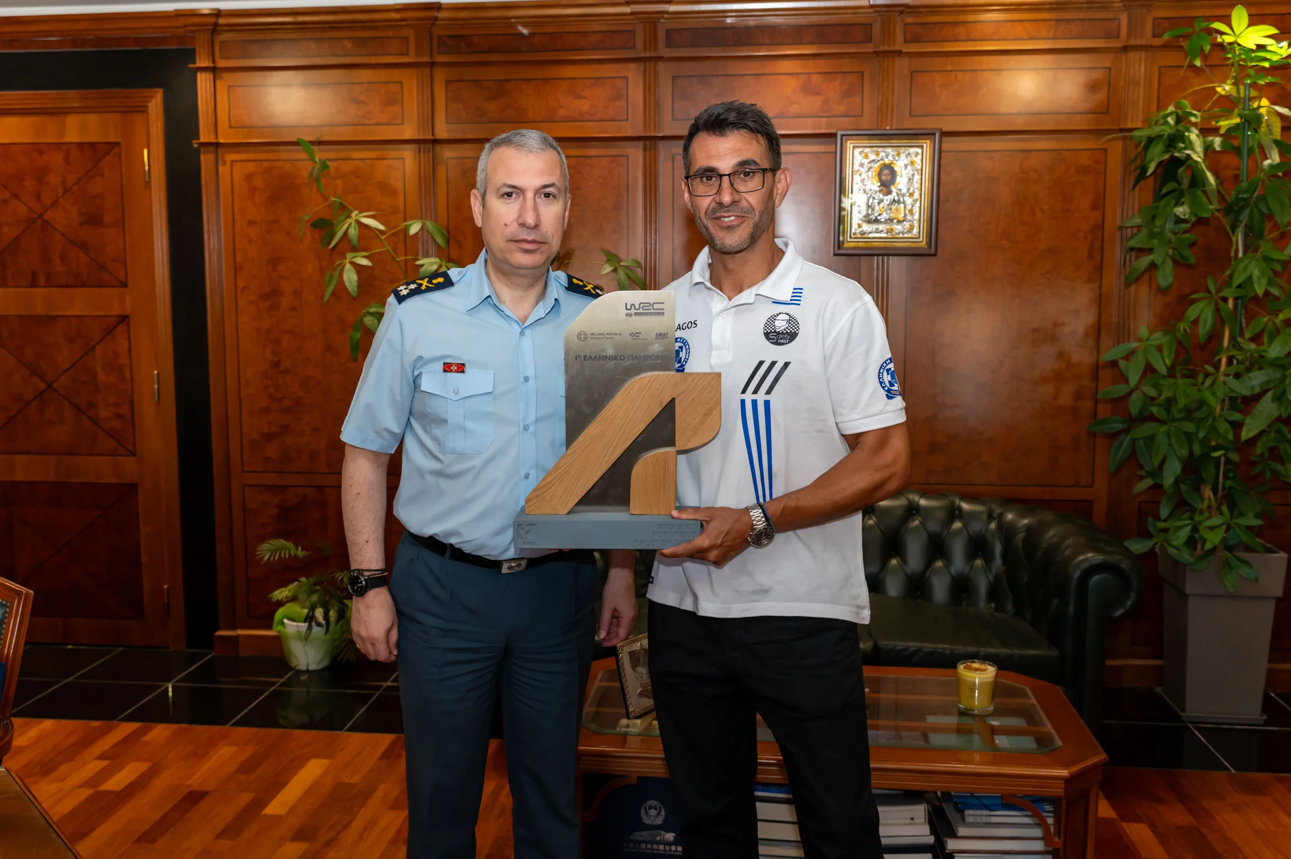 Ο Αρχηγός της Ελληνικής Αστυνομίας συνεχάρη τον Ανθυπαστυνόμο Γιάννη Πλάγο για τη διάκρισή του στο Rally Acropolis