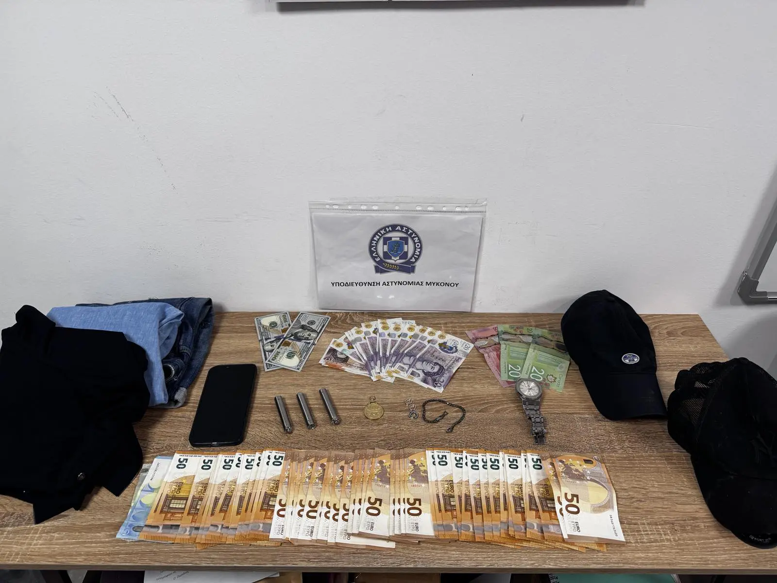 Τέλος στη δράση 44χρονου αλλοδαπού διαρρηκτή κατάφερε να βάλει η Υποδιεύθυνση Αστυνομίας Μυκόνου