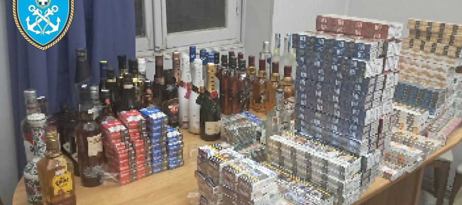 Σύλληψη αλλοδαπών για λαθραία καπνικά προϊόντα και αλκοολούχα ποτά στον Πειραιά