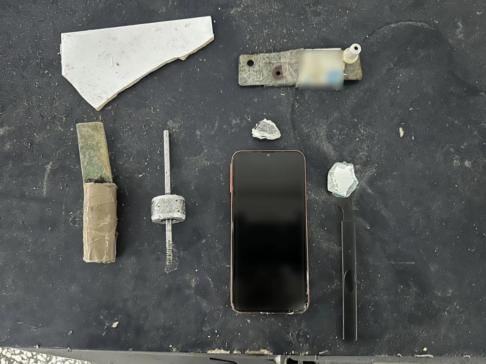 Επιχείρηση της Δ.Α.Ο.Ε. στο Κατάστημα Κράτησης Κορυδαλλού – 11 συλλήψεις για ναρκωτικά και όπλα