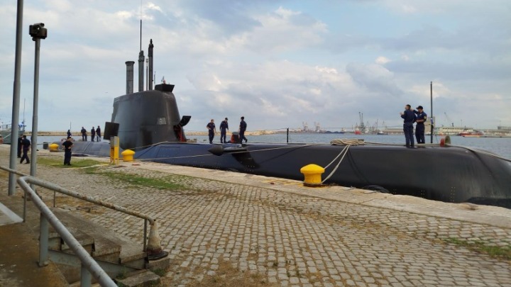 Ναυτική Εβδομάδα 2025: Φρεγάτα και υποβρύχιο του Πολεμικού Ναυτικού ανοιχτά στο κοινό