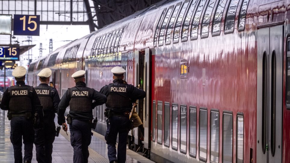 Τέσσερις τραυματίες σε επίθεση με τσεκούρι σε τρένο στην Βαυαρία