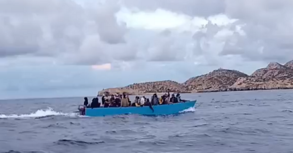 Λασίθι: Διάσωση 35 μεταναστών, νότια της Ιεράπετρας