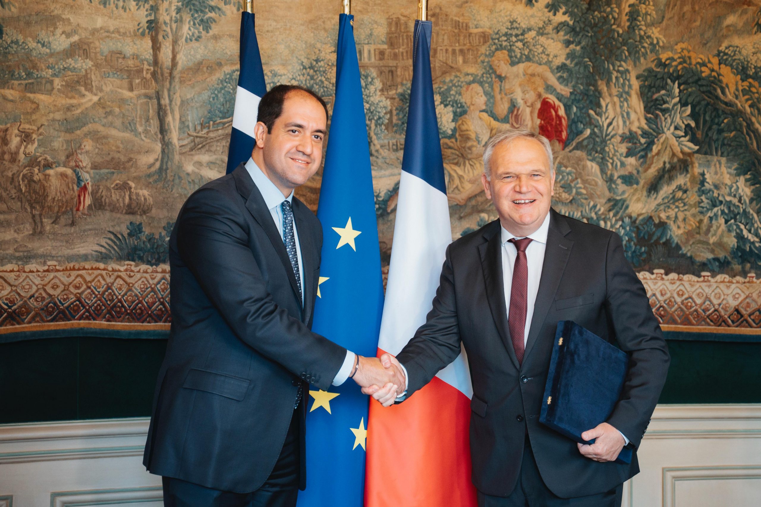 Συνάντηση Γιάννη Κεφαλογιάννη με τον Υπουργό Εσωτερικών της Γαλλίας στο Παρίσι – Υπογραφή Οδικού Χάρτη Συνεργασίας