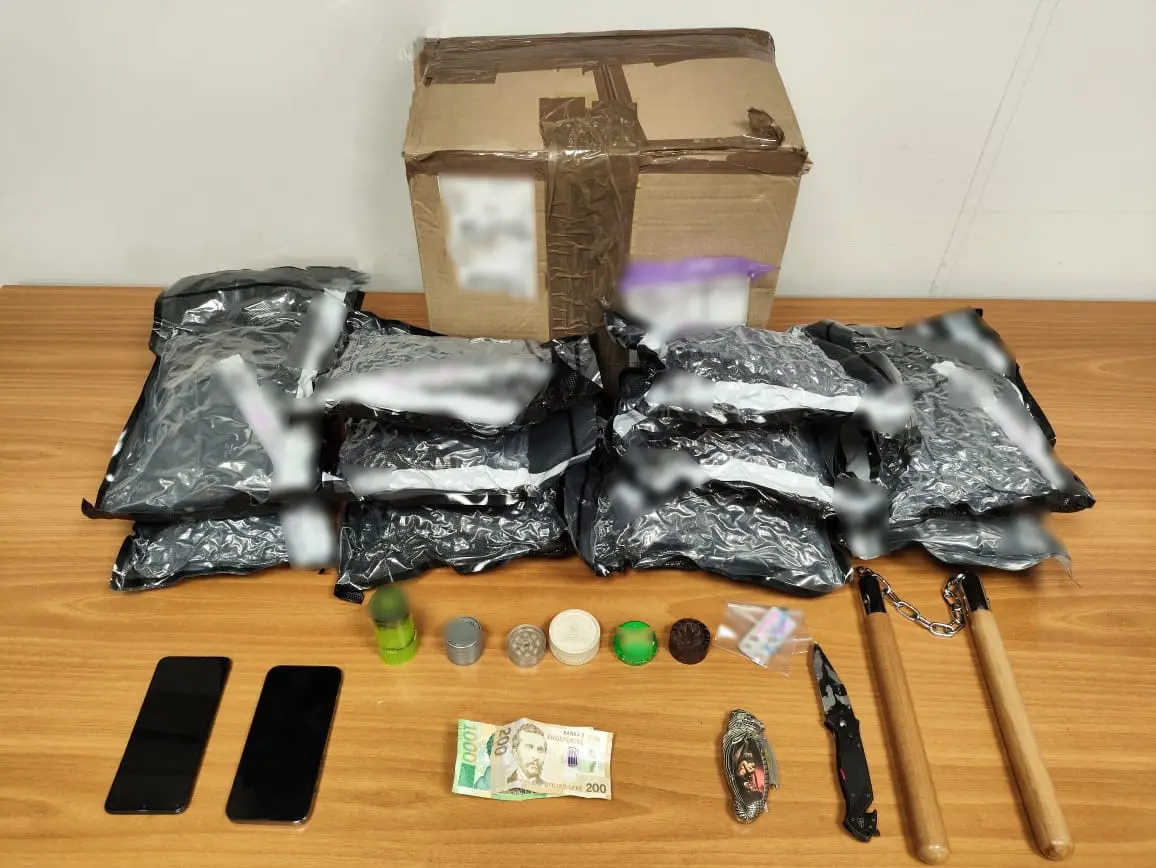 25χρονος παραλάμβανε ακατέργαστη κάνναβη μέσω ταχυδρομικού δέματος