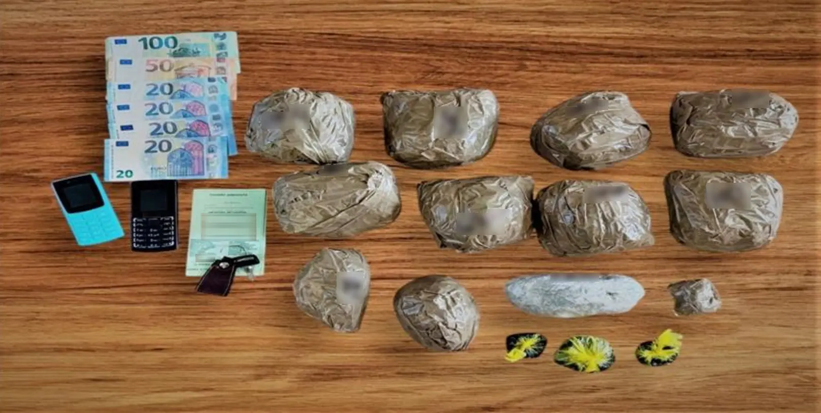 54χρονος διακινούσε ναρκωτικές ουσίες στις περιοχές της Νέας Φιλαδέλφειας και των Αχαρνών