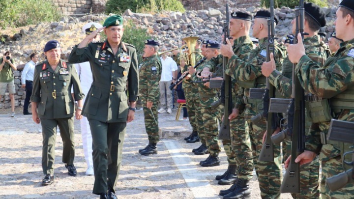 Η ελληνική σημαία υψώθηκε στο κάστρο της Μήθυμνας