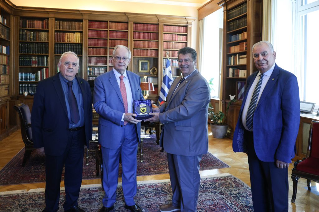 Συνάντηση Κ. Τασούλα με την Ένωση Απόστρατων Αξιωματικών Στρατού