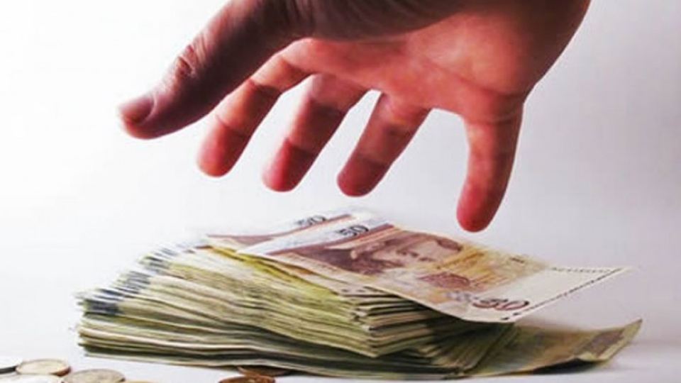 Μήνυση για κλοπή χρημάτων