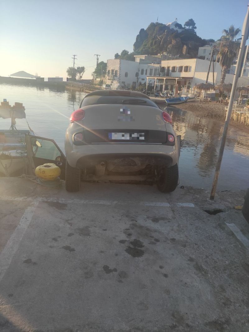 Πτώση ΙΧΕ οχήματος στη θάλασσα στην Πάτμο