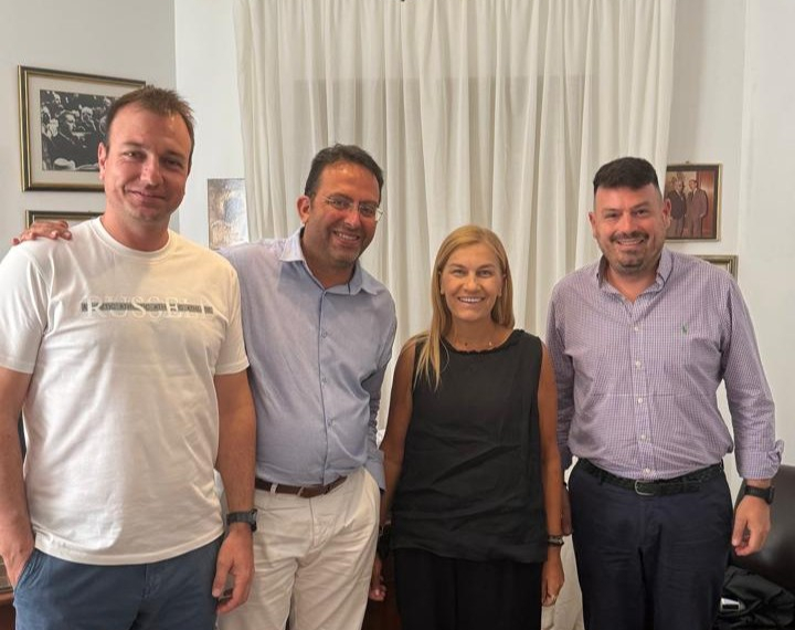 Συνάντηση της Υφυπουργού Μετανάστευσης και Ασύλου Σέβης Βολουδάκη με την Ένωση Στρατιωτικών Π.Ε. Χανίων