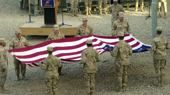 Το Πεντάγωνο καταρτίζει σχεδιασμούς για την ανάπτυξη στρατευμάτων στο Σικάγο (WaPo)