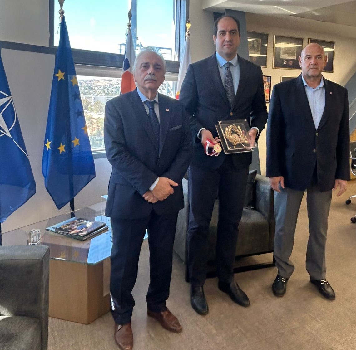 Συνάντηση του Γ. Κεφαλογιάννη με τον πρόεδρο του Ελληνικού Ερυθρού Σταυρού, Αντ. Αυγερινό