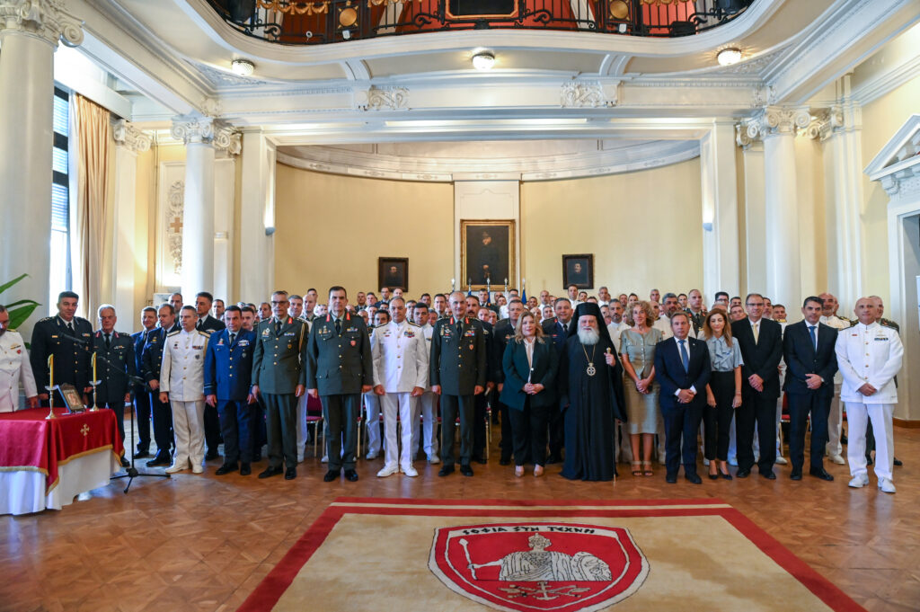 Τελετή Αποφοίτησης της 15ης Εκπαιδευτικής Σειράς Φοίτησης Εξ Αποστάσεως της Σχολής Εθνικής Άμυνας