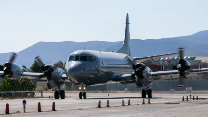 Με επιτυχία η πρώτη δοκιμαστική πτήση του εκσυγχρονισμένου αεροσκάφους P-3B Orion του Πολεμικού Ναυτικού