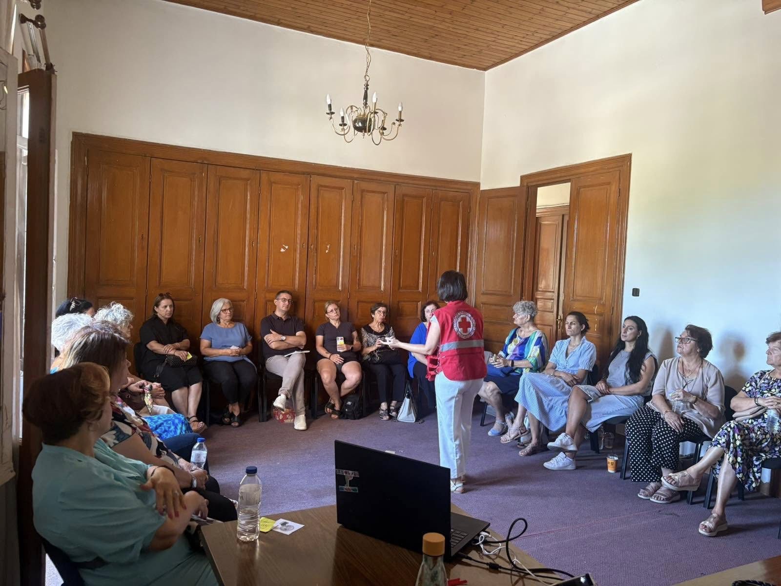 Ο Ε.E.Σ. προσέφερε ψυχοκοινωνική υποστήριξη στις πυρόπληκτες οικογένειες της Χίου