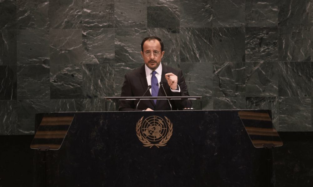 Επιθετικός Τατάρ στον ΟΗΕ: Τι ειπώθηκε στην τριμερή για το Κυπριακό – Μήνυμα δέσμευσης και επιμονής από τον ΟΗΕ