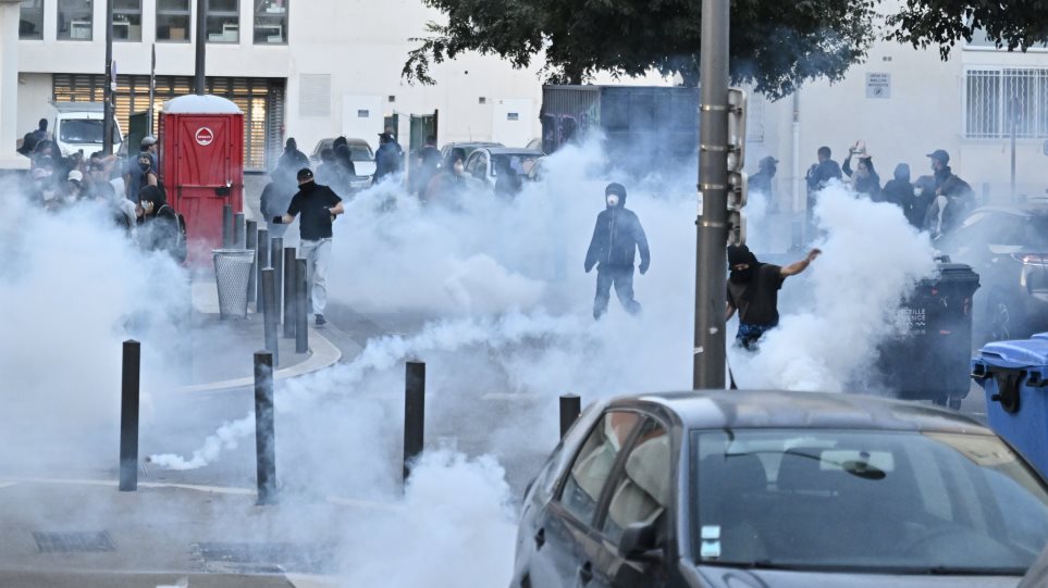 Κλίμα έντασης επικρατεί σε ολόκληρη την Γαλλία