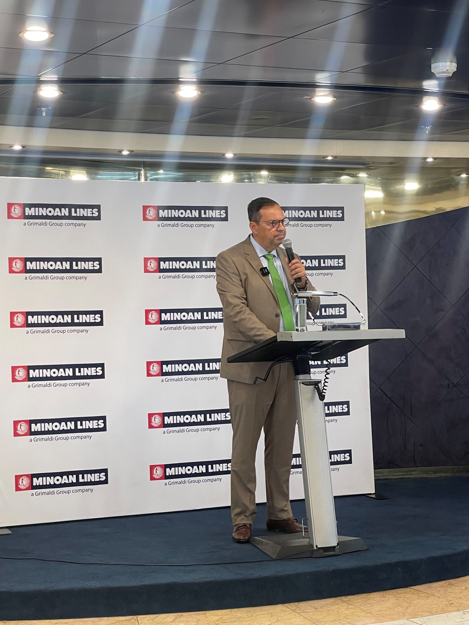 Ενημερωτική Συνάντηση του Διευθύνοντος Συμβούλου του ΟΛΗ Μηνά Παπαδάκη με εκπροσώπους του Τύπου