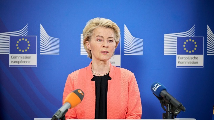 Η Κομισιόν επιβεβαιώνει τις ρωσικές παρεμβολές στο αεροπλάνο της φον ντερ Λάιεν