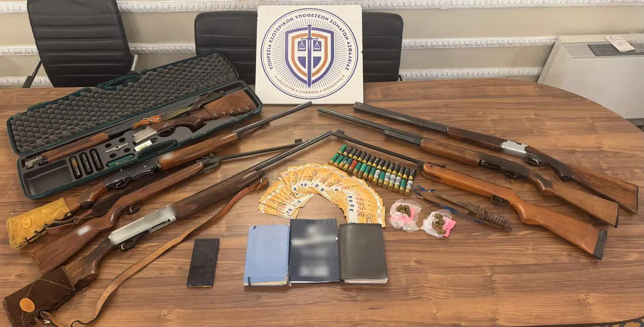 Λιμενικός υπάλληλος υπεξαιρούσε καύσιμα από υπηρεσιακά βυτιοφόρα και τα διέθετε προς πώληση