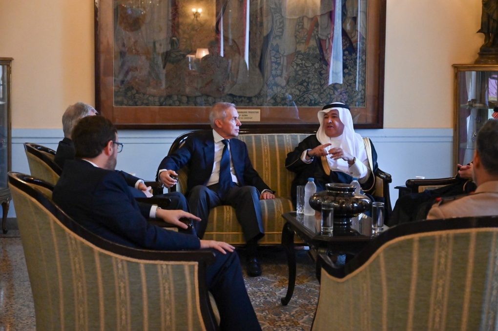 Συνάντηση Εργασίας Θανάση Δαβάκη με τον Αναπληρωτή Υπουργό Άμυνας για Εκτελεστικές Υποθέσεις του Βασιλείου της Σαουδικής Αραβίας