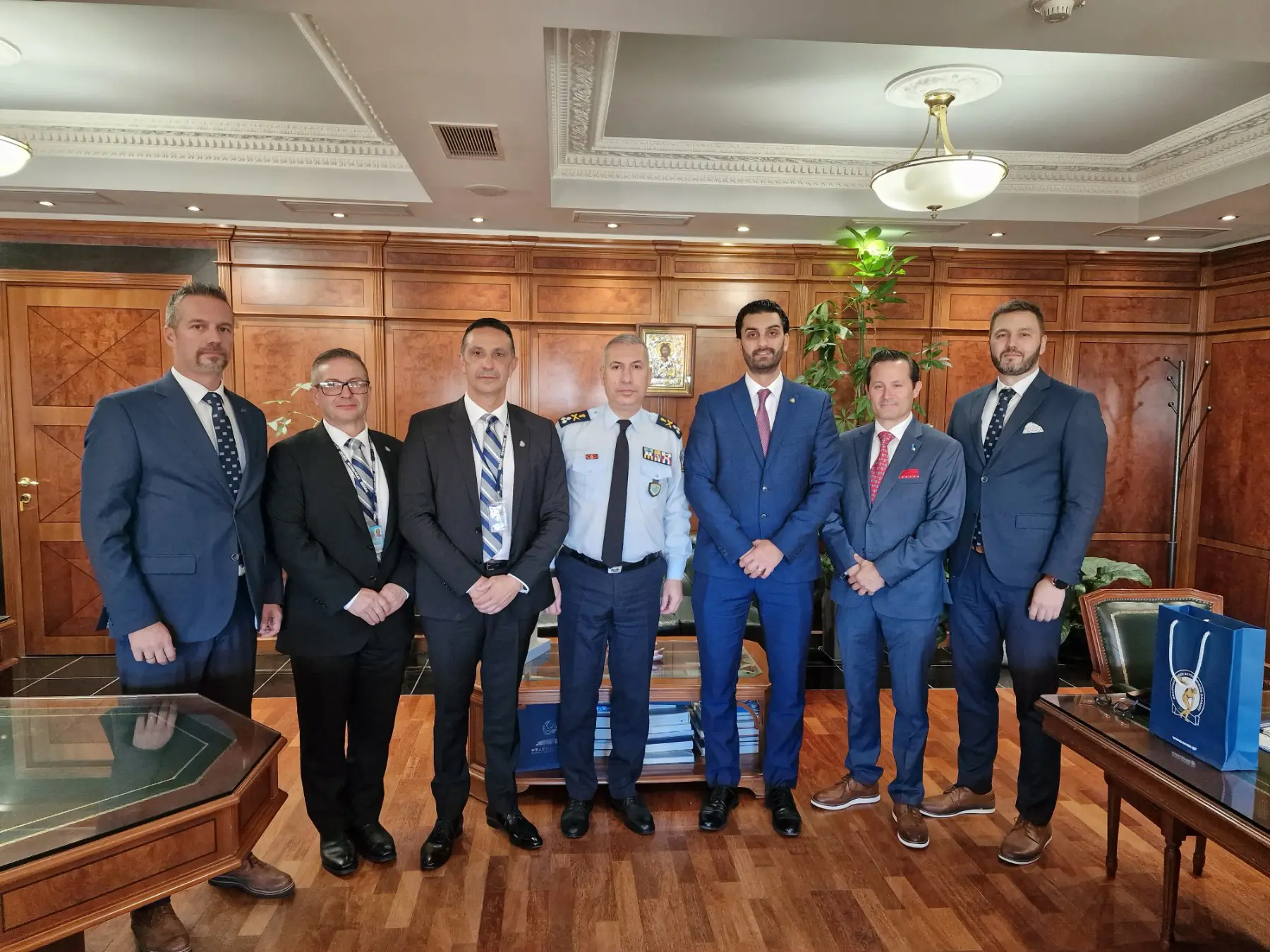 Εθιμοτυπική επίσκεψη εκπροσώπων Ελληνικών Αστυνομικών Ενώσεων του Εξωτερικού στον Αρχηγό της Ελληνικής Αστυνομίας