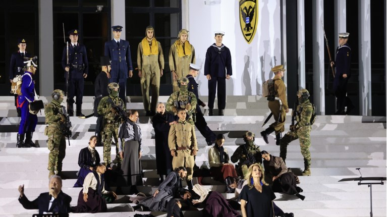 Πεντάγωνο: Το συγκινητικό δρώμενο για τις Ένοπλες Δυνάμεις στα εγκαίνια της νέας όψης του ΥΕΘΑ